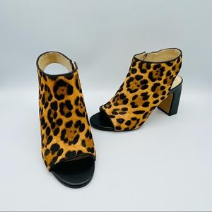 NEW Vince Camuto Leopard Calf Hair Leather Berlia Peeptoe Pumps Heels